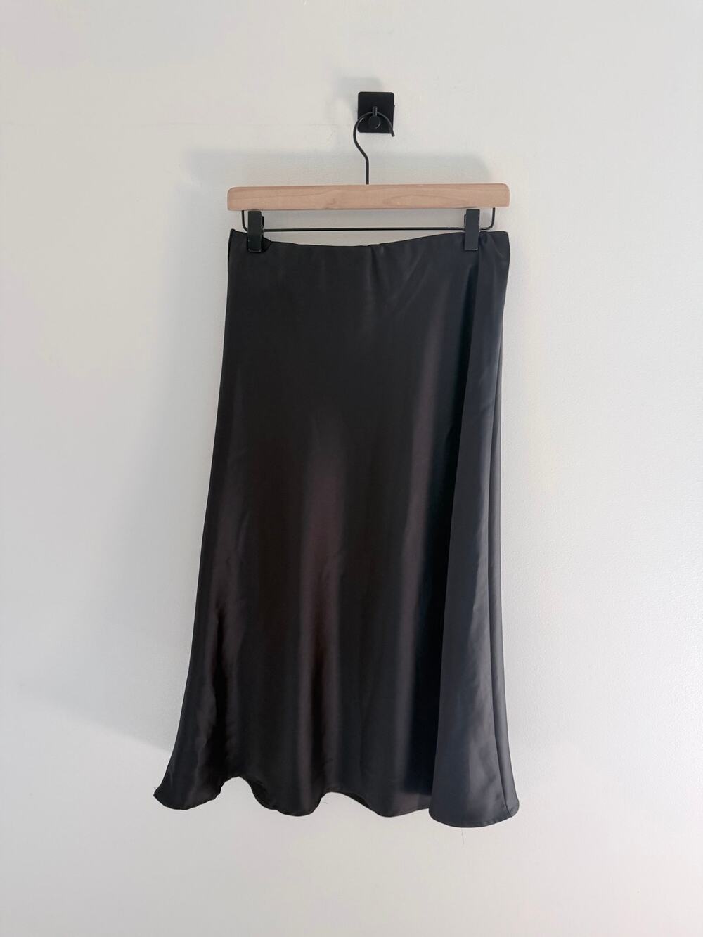 BTFBM Black Satin Midi Fluid Versatile Draped Midi Slip Skirt-Size M